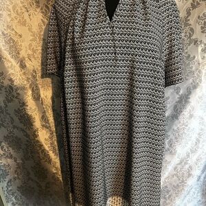 The Limited Black and White Casual Summer Dress